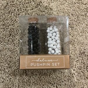 Deluxe Pushpin Set in Black and White